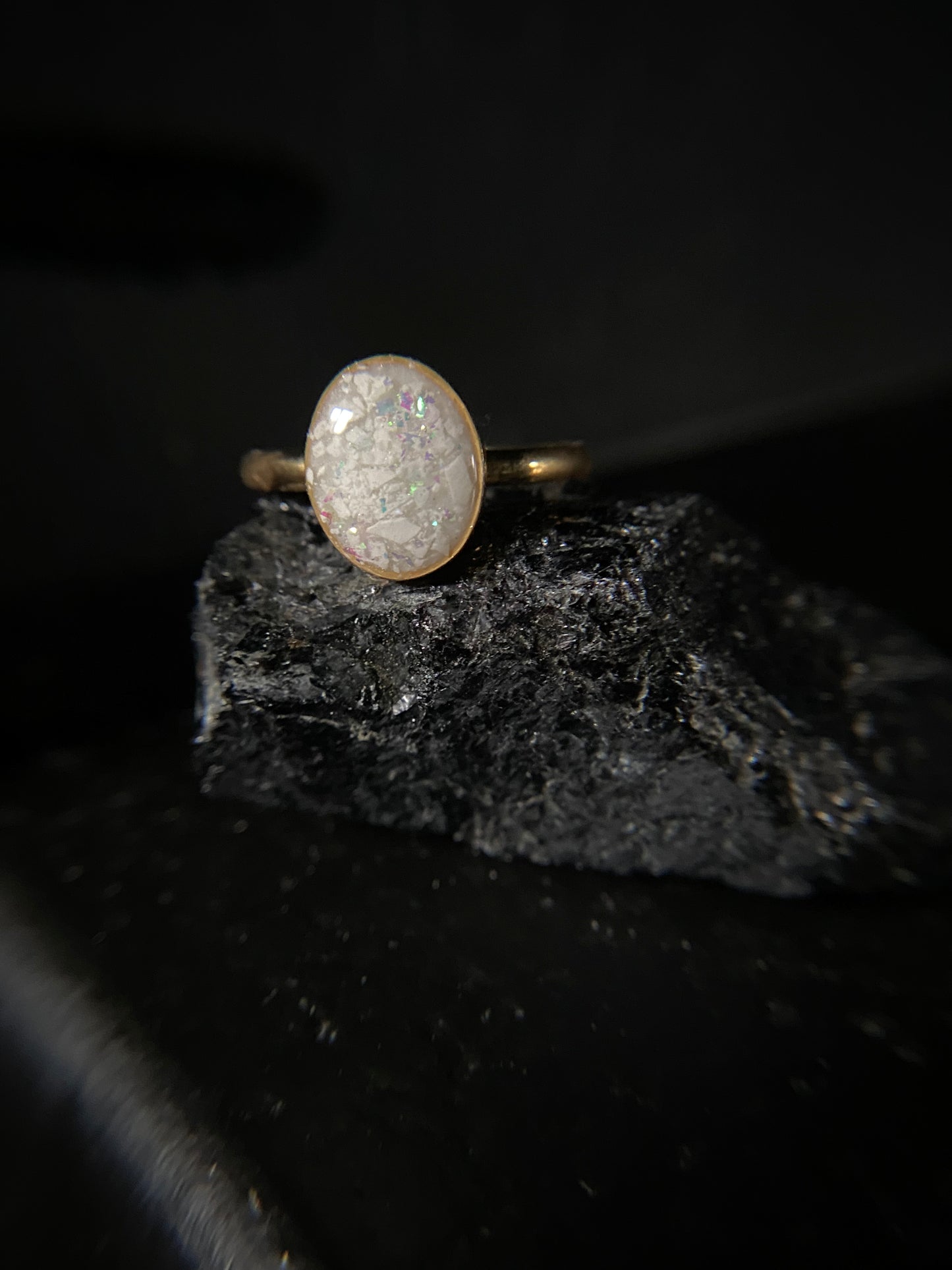 Charlotte single band ring