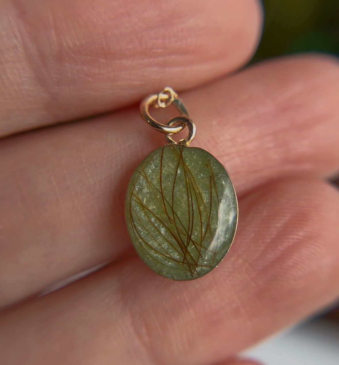Kaia Oval Pendant Necklace