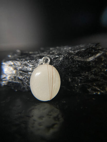 Kaia Oval Pendant Necklace