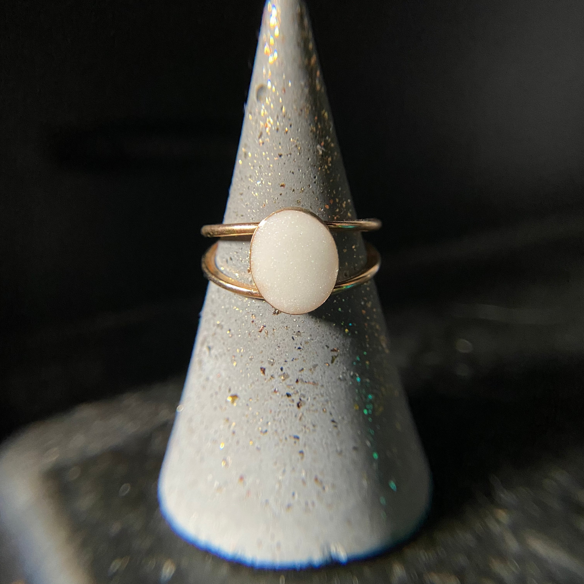solid breastmilk oval double band ring in gold