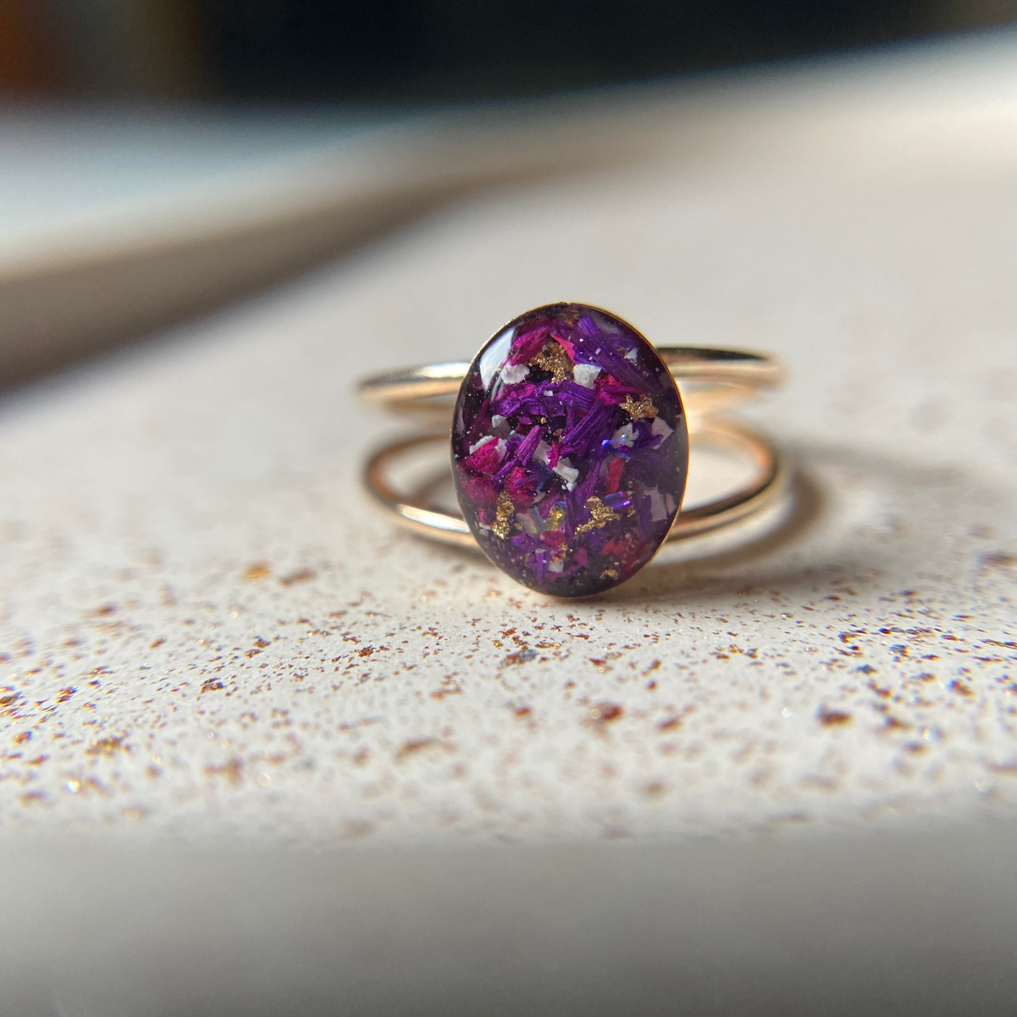 flower ring with double band in gold